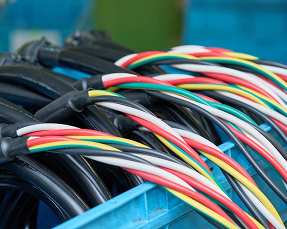 ケーブル加工・端子圧着