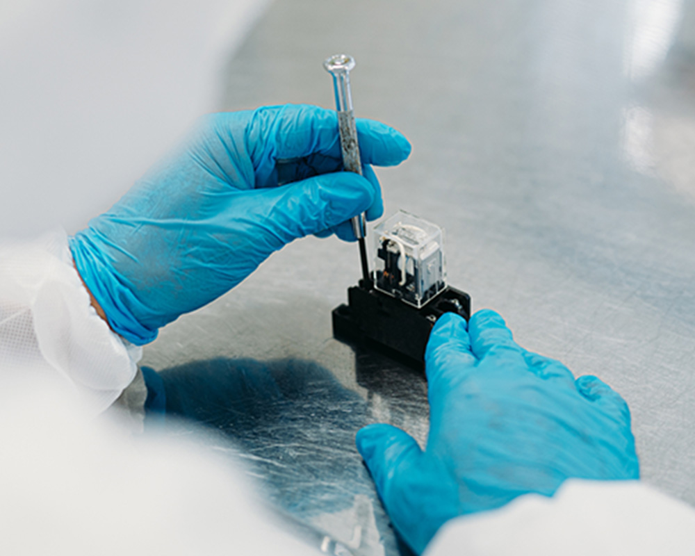 電気機器製造組立