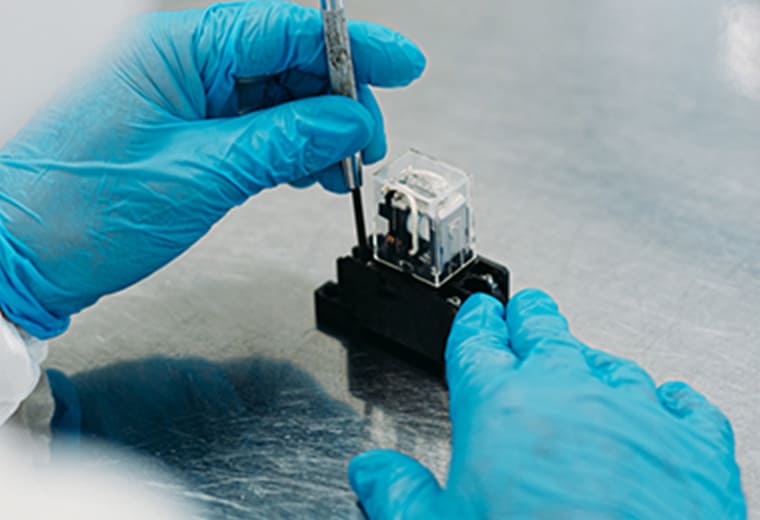 03. 電気機器製造組立